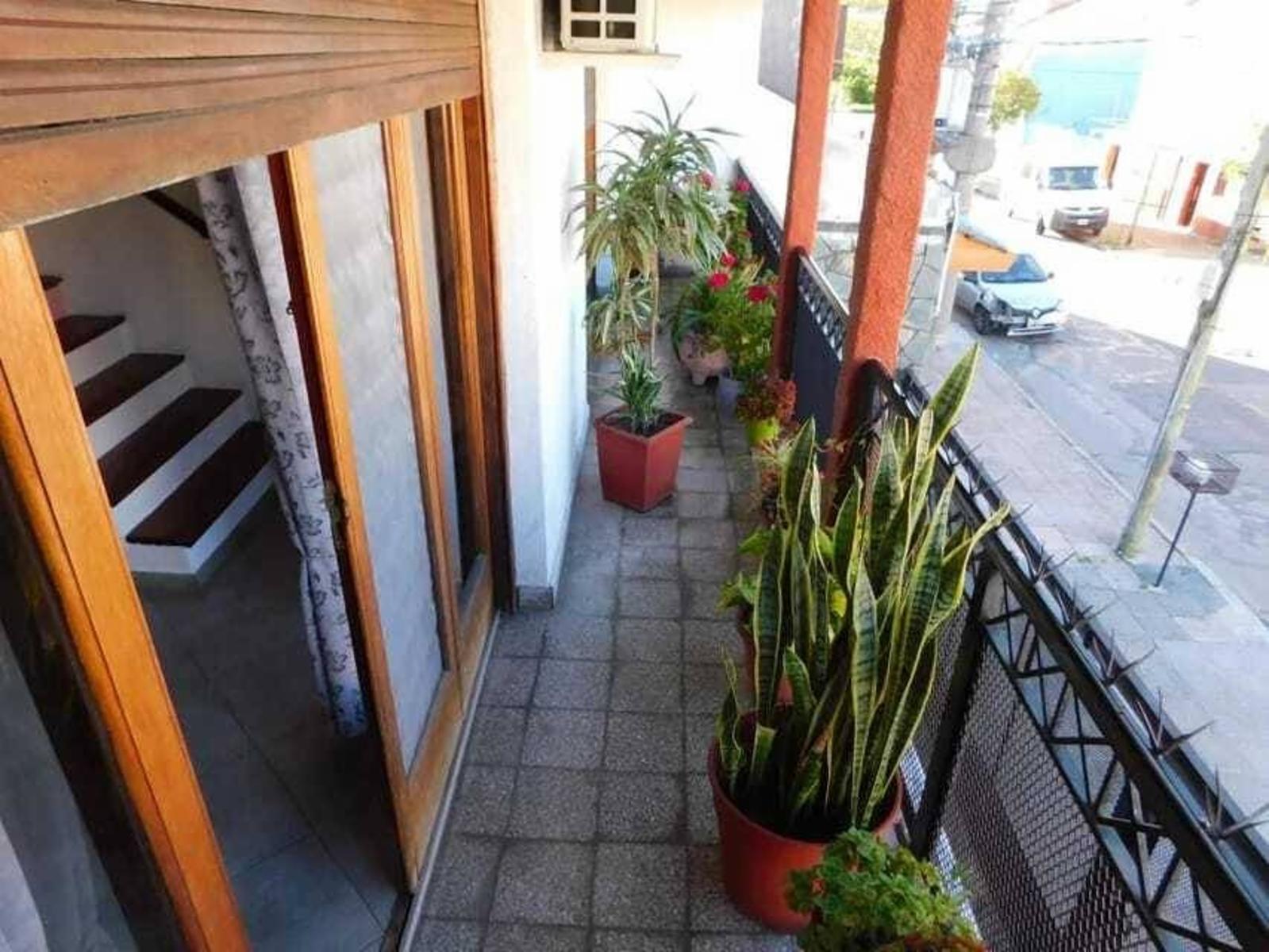 dean funes 357 · San Isidro — foto 5
