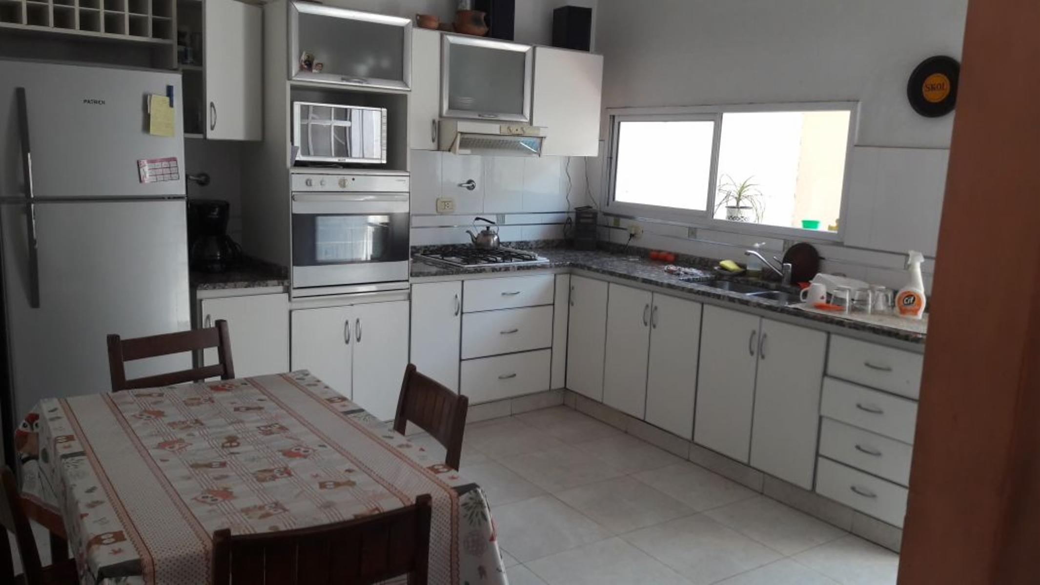 Alem 2000 · Lomas De Zamora — foto 16