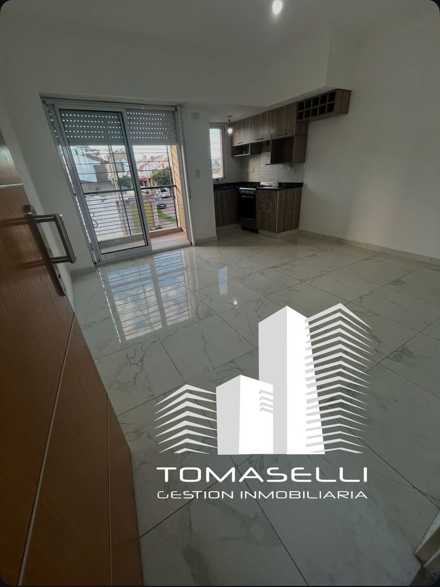 ALQUILER - DEPARTAMENTO 2 AMB. - CON COCHERA