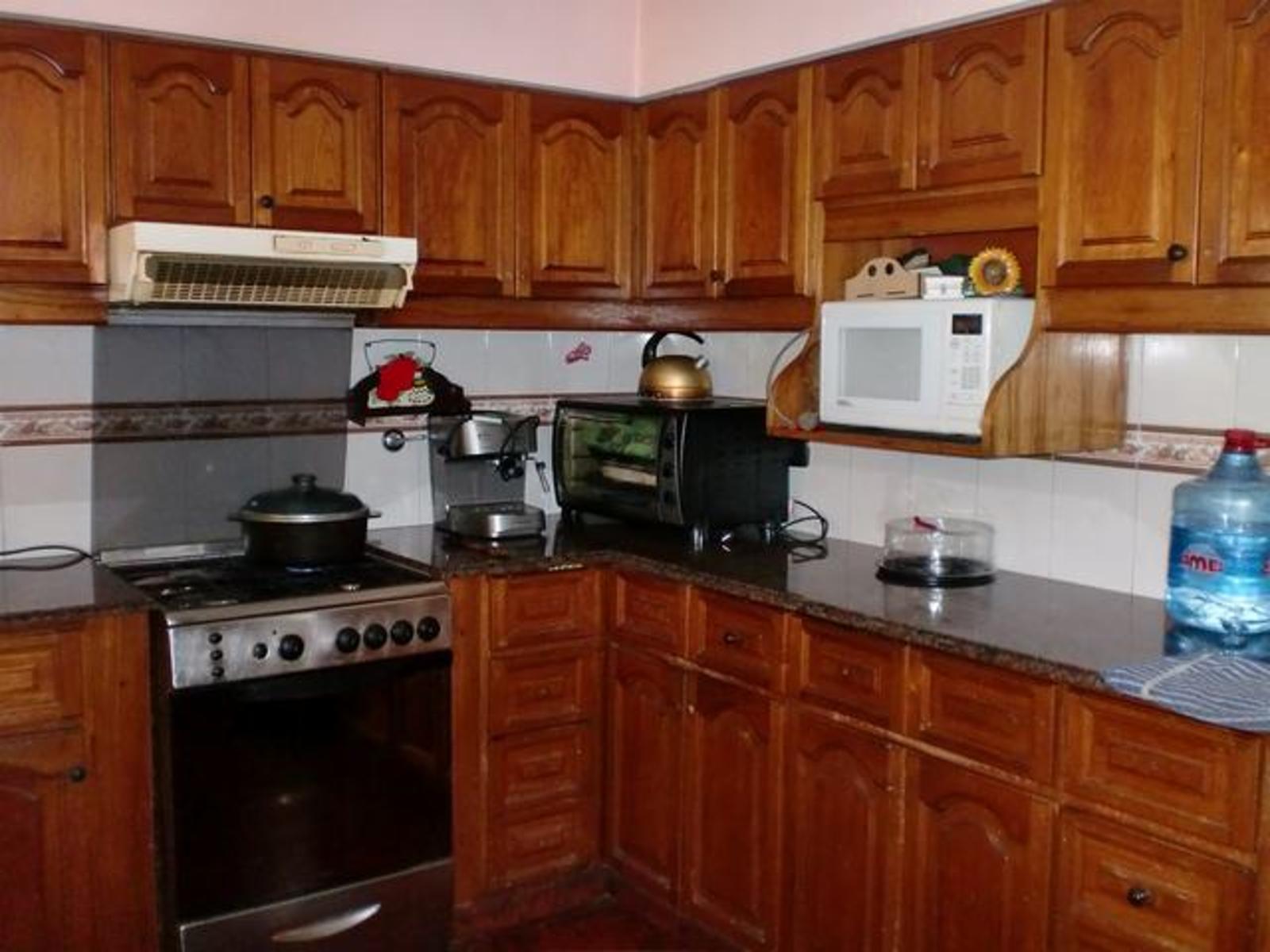 Azcuenaga 1040 · Quilmes — foto 7