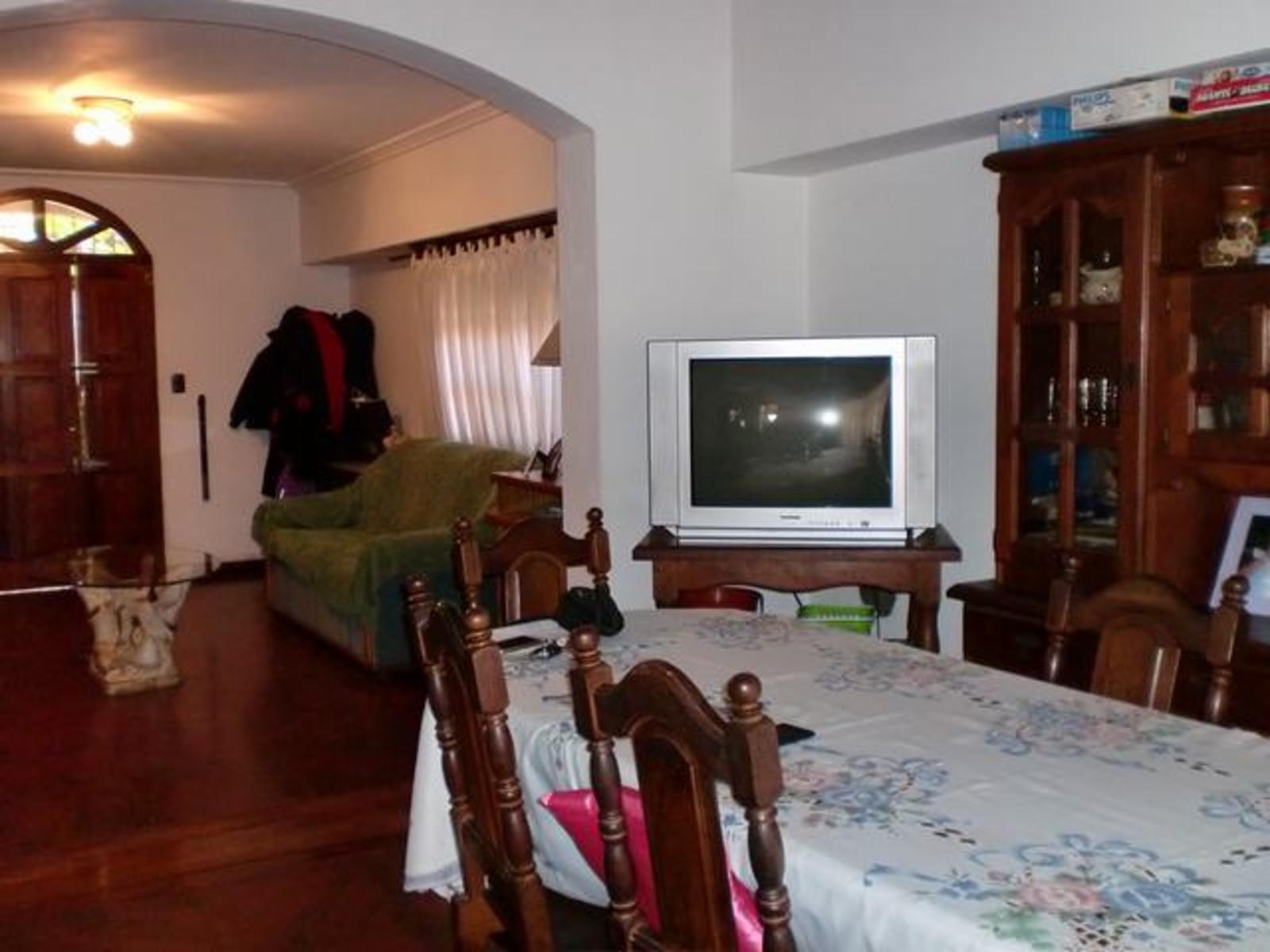 Azcuenaga 1040 · Quilmes — foto 8