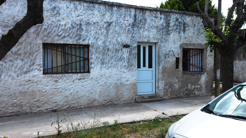 CASA A RECICLAR EN PAVÓN ARRIBA