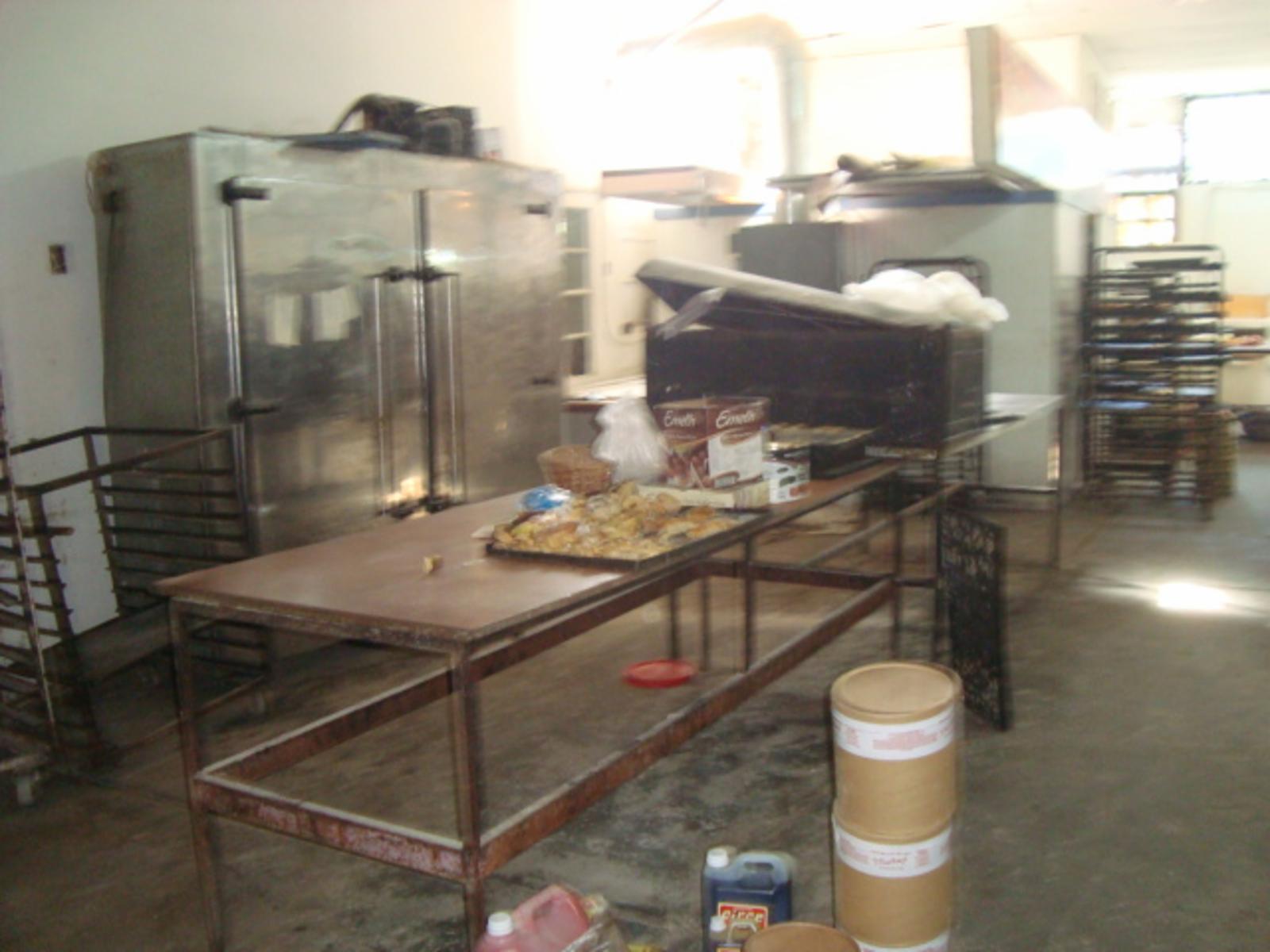 BELGRANO 1200 · Almirante Brown — foto 10