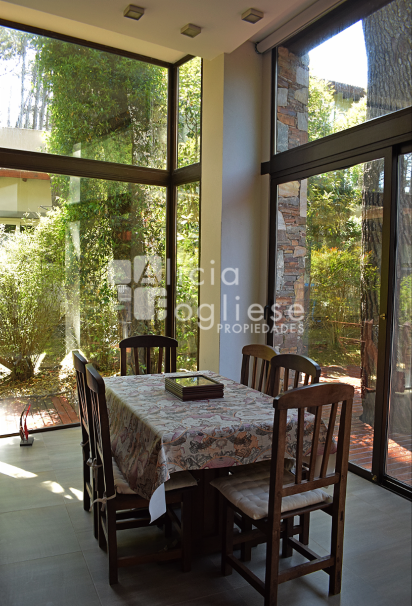 Pedro Luro entre Alfonsina Storni y Albatros · Villa Gesell — foto 15