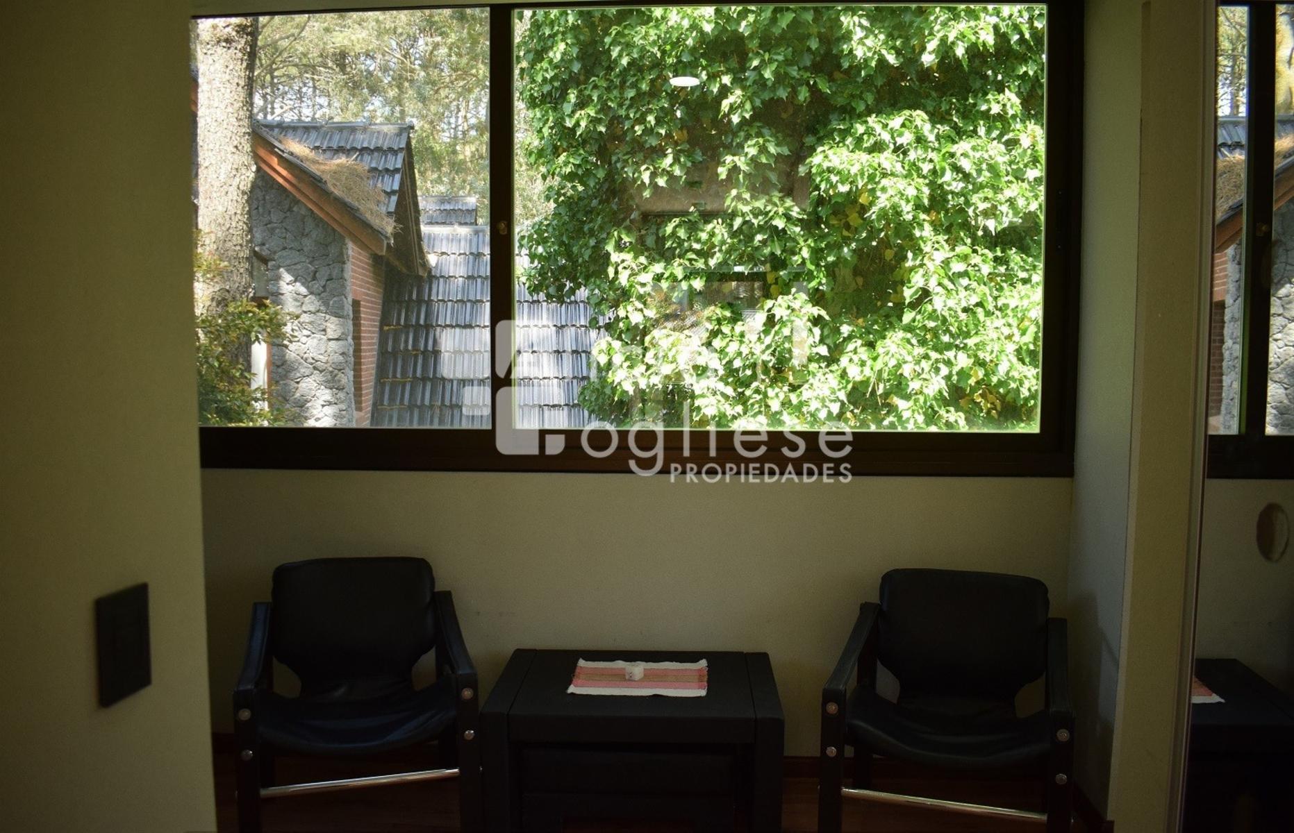 Pedro Luro entre Alfonsina Storni y Albatros · Villa Gesell — foto 24