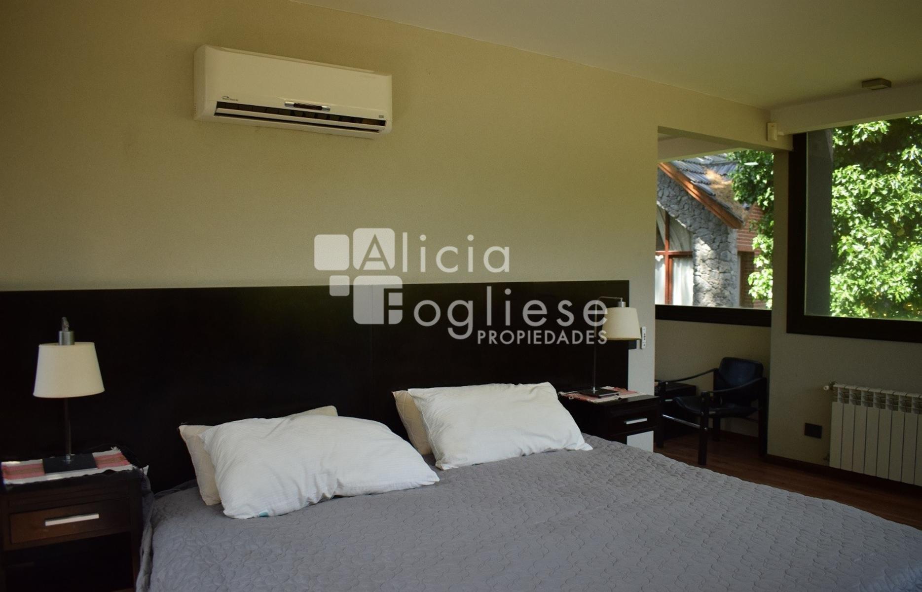 Pedro Luro entre Alfonsina Storni y Albatros · Villa Gesell — foto 29