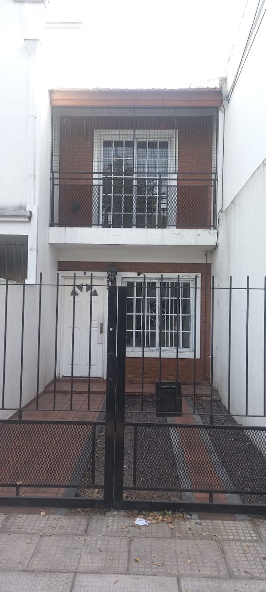 excelente duplex 3 ambientes con cochera