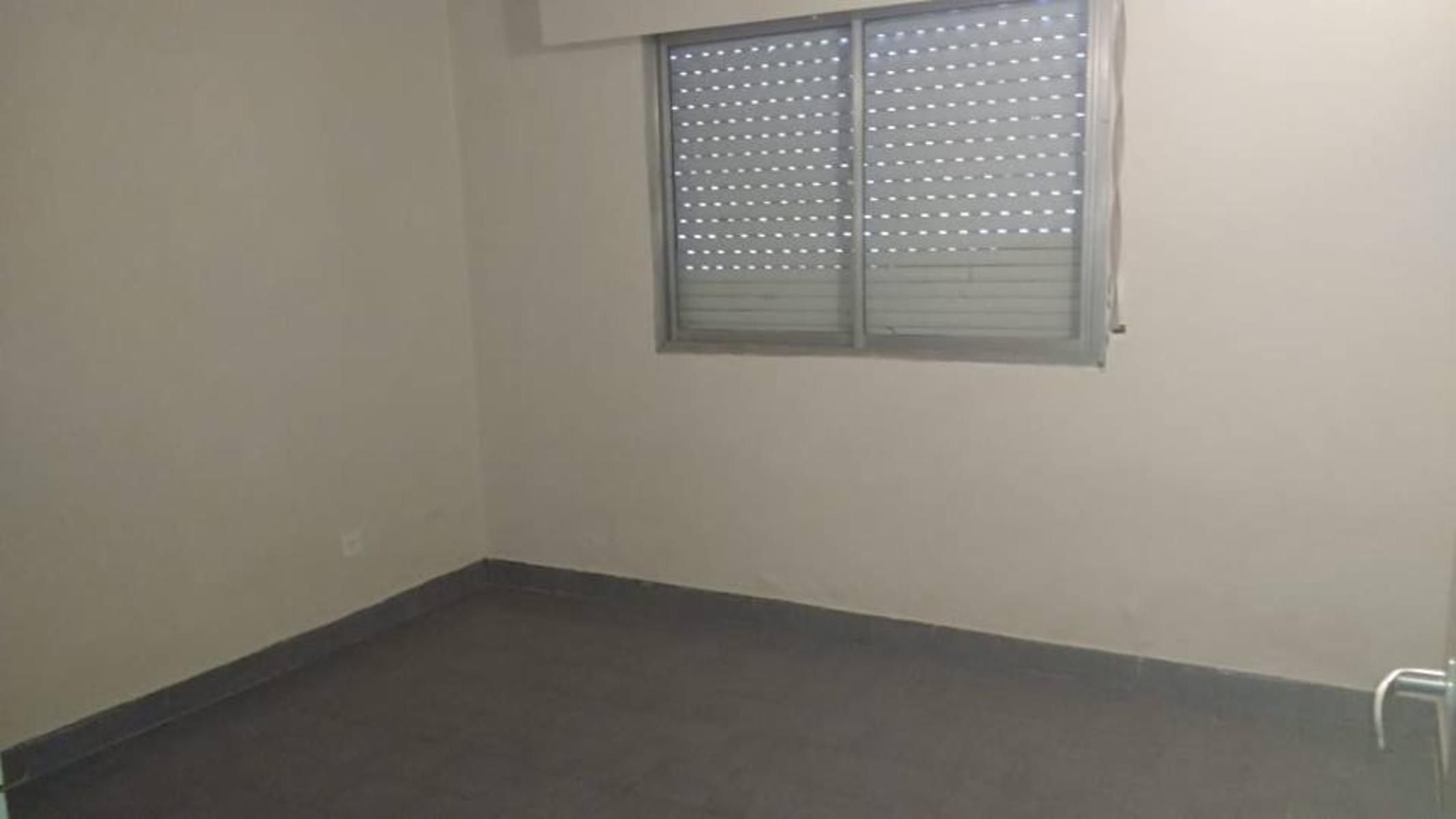 Irigoyen al 300 · Merlo — foto 5
