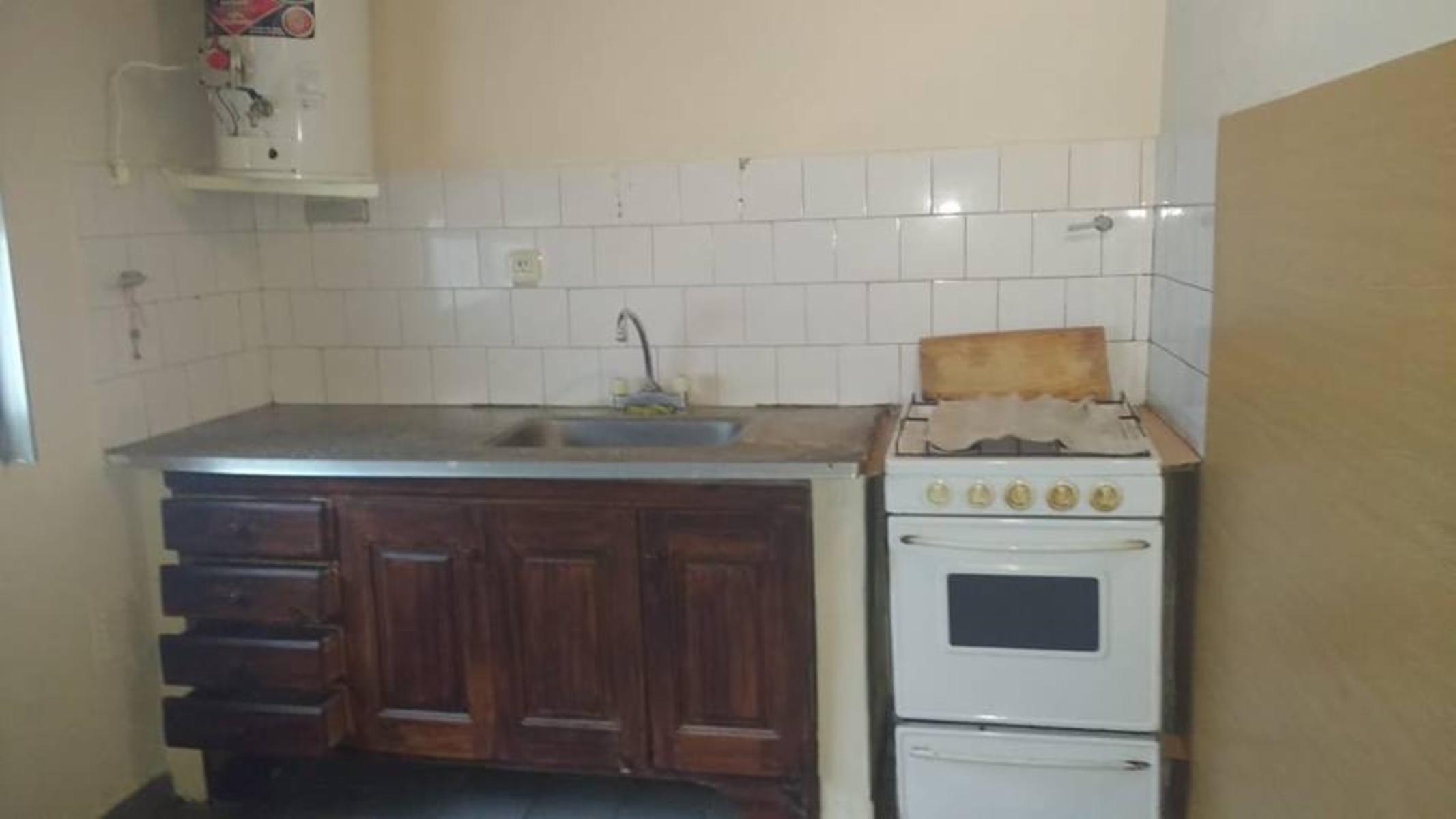 Irigoyen al 300 · Merlo — foto 10
