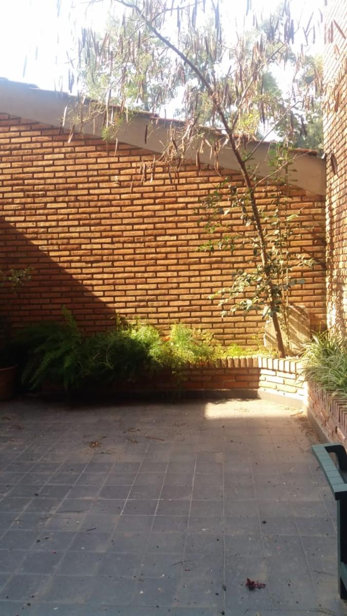 Campana 863 · Morón — foto 5