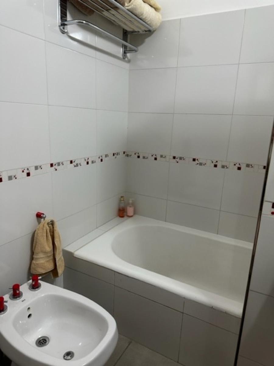 EMILIO CASTRO 5000 · Villa Luro — foto 13