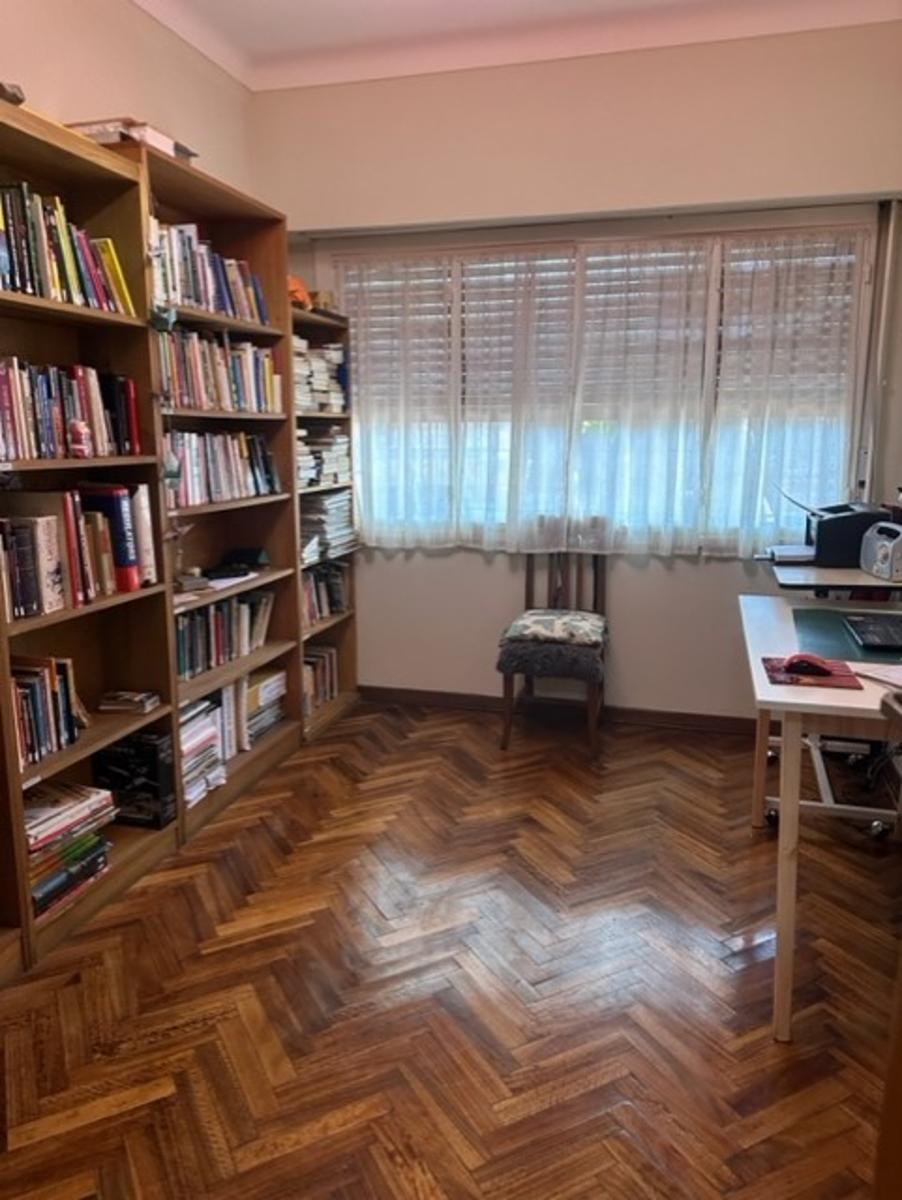 EMILIO CASTRO 5000 · Villa Luro — foto 15