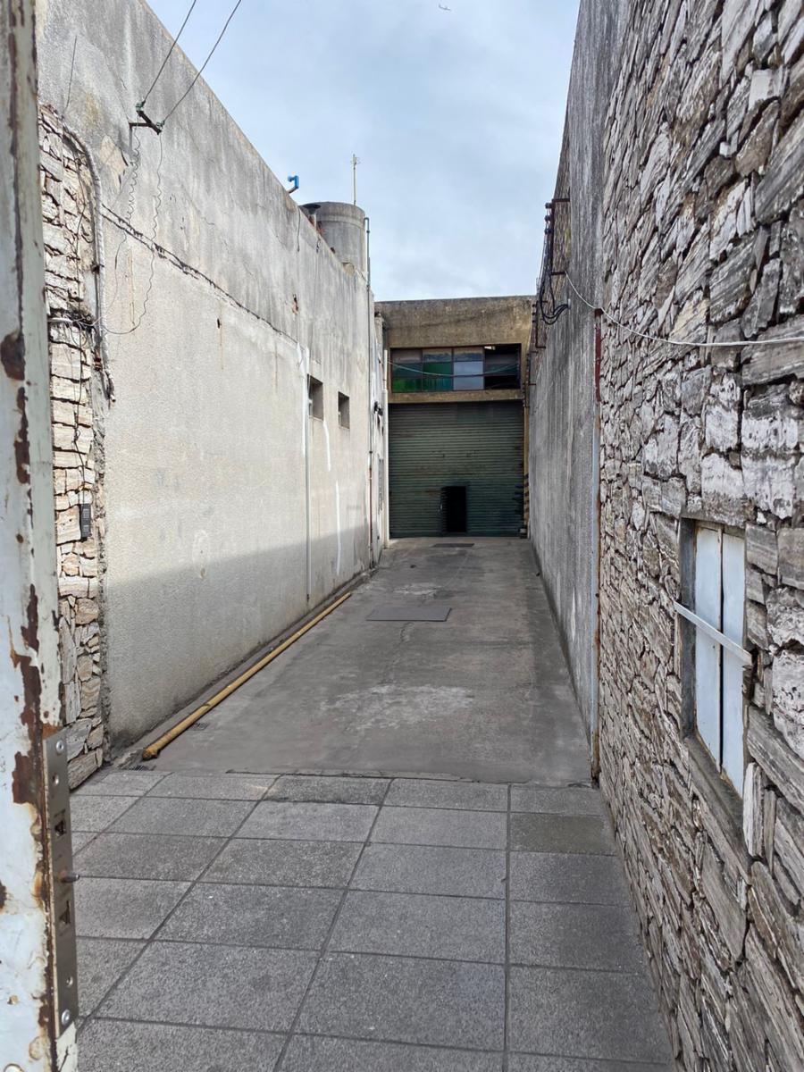 Venta Galpón 350m2 Con Altillo San Justo