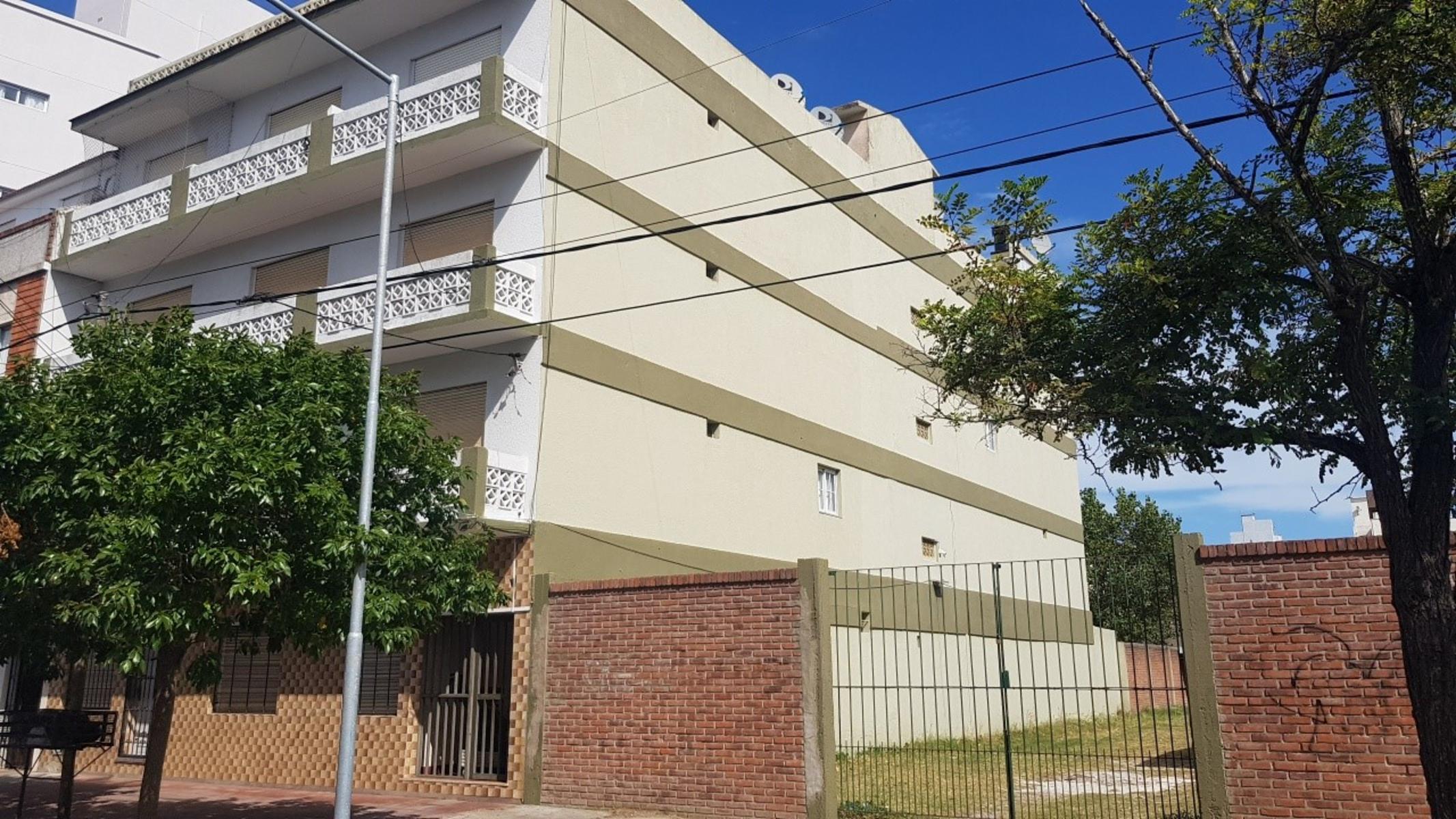 Calle 37 al 300 · La Costa — foto 11