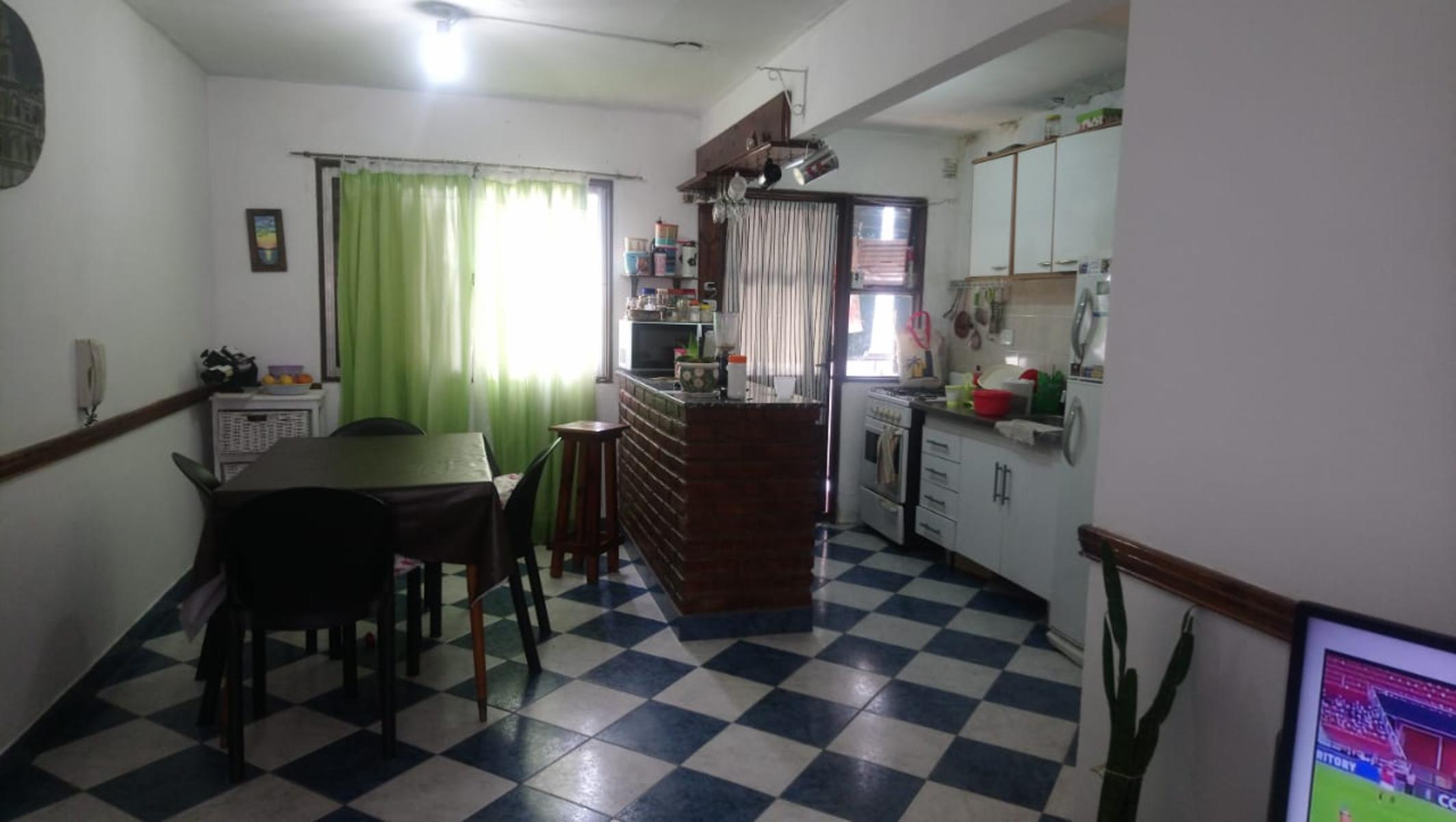 Barrio mil Viviendas 403 · San Fernando — foto 3