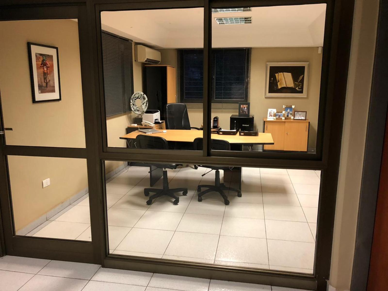 VENDO  GALPON EXCELENTE UBICACION A MTS DE AVENIDA MATE DE LUNA · Capital — foto 4