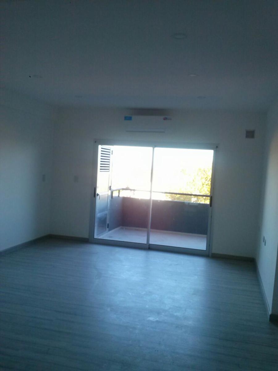 B.Perez Galdos 900 · Quilmes — foto 4