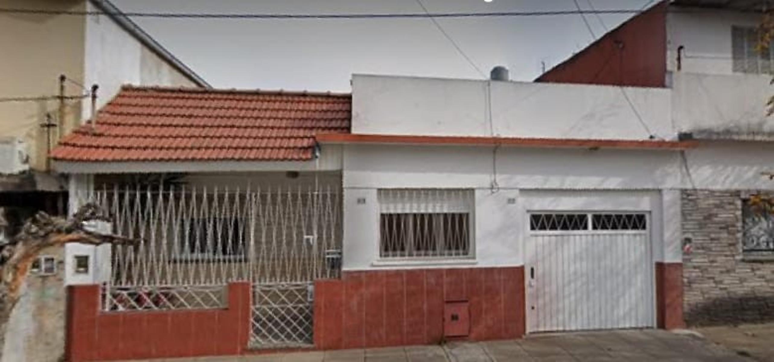 Casa 3 amb con patio y garage