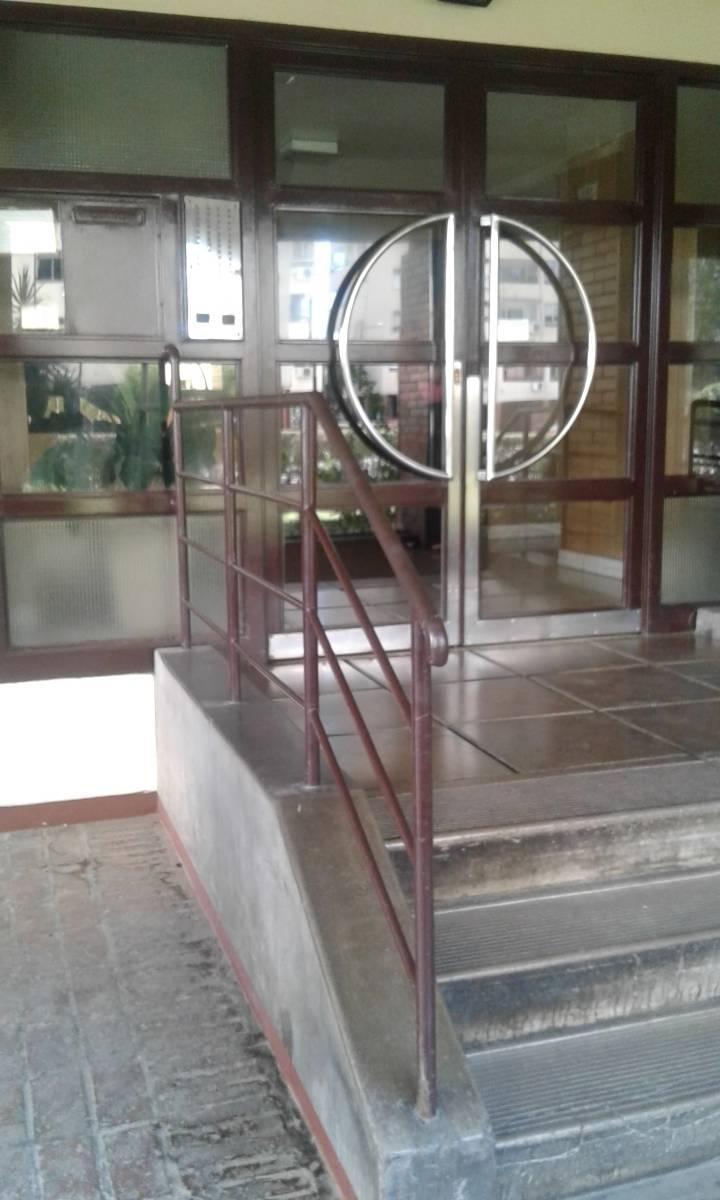 ALVAREZ THOMAS 100 · Colegiales — foto 4