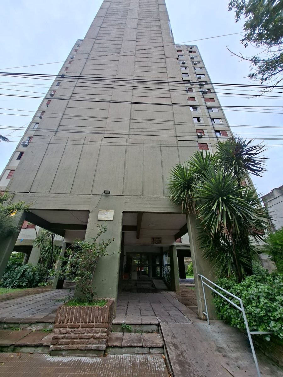 APTO A CREDITO- Buenos Aires 2521 -09-01-
