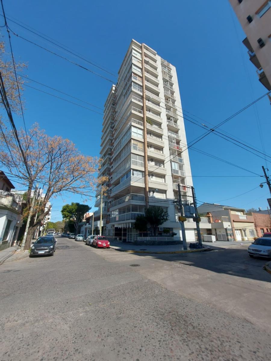 DEPARTAMENTOS DOS AMBIENTES CON DOBLE BALCON Y VISTA PANORAMICA - SANTOS LUGARES