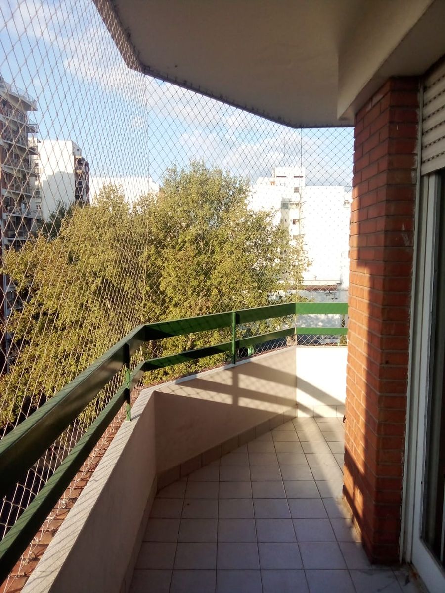 MERCEDES 390 · Floresta — foto 4