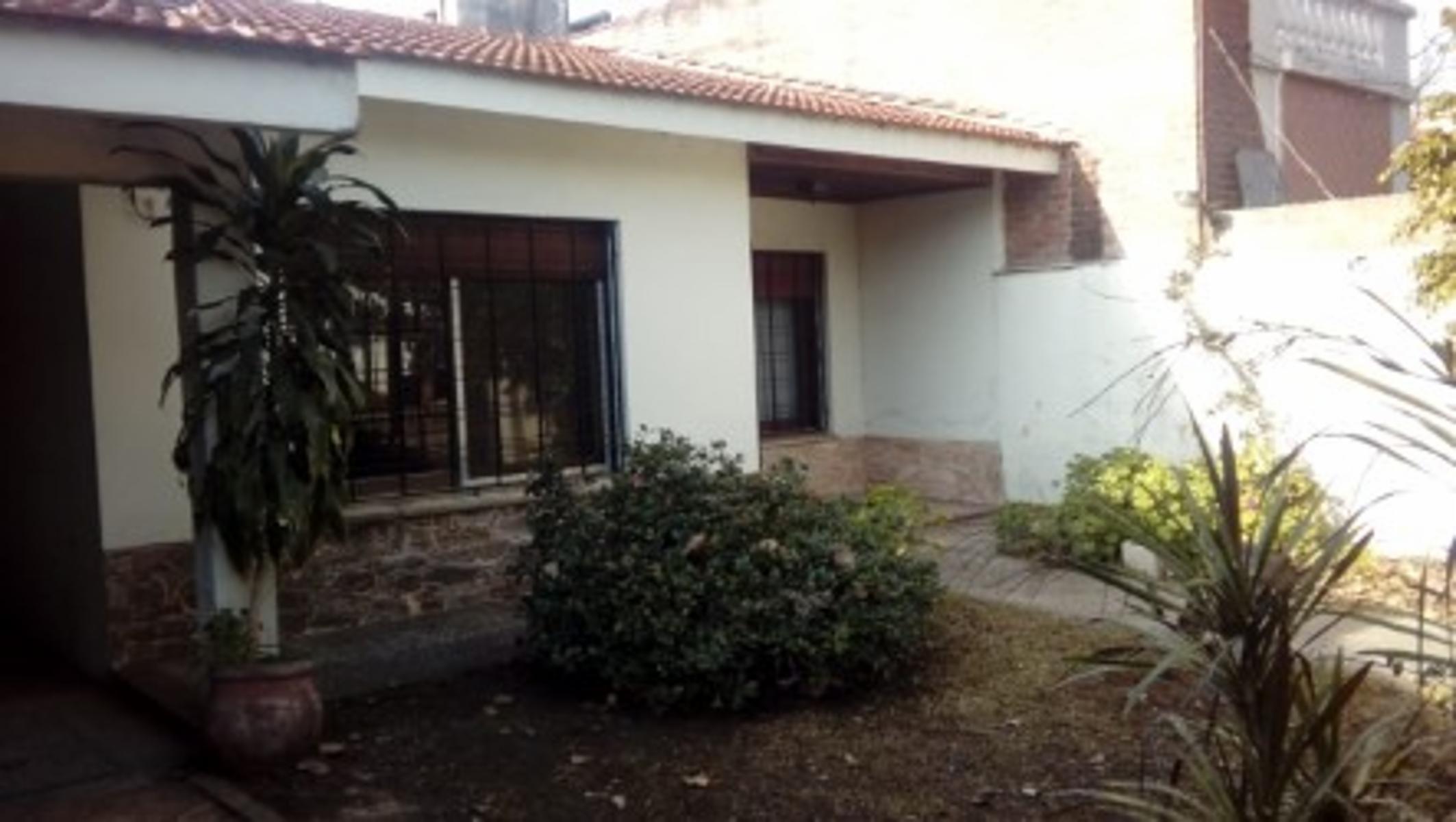 Pinto 364 · Ituzaingó — foto 4