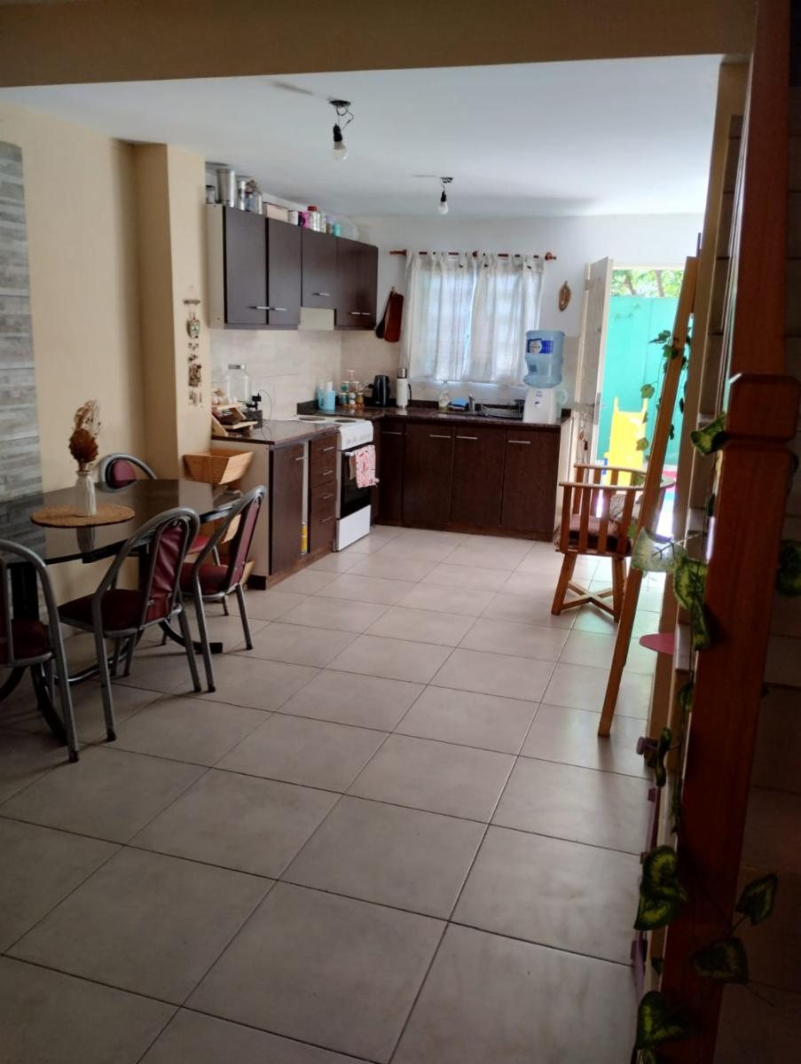 Excelente oportunidad, dos ambientes con cochera a la venta