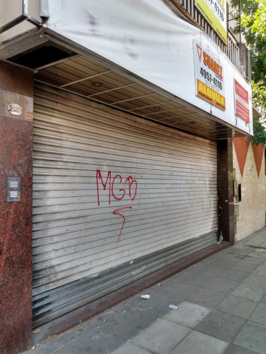 ONCE- LOCAL COMERCIAL EXCELENTE UBICACION FRENTE PARQUE/METROS AVDA :JUJUY/ ,IDEAL PARA GASTRONOMIA OTROS RUBROS,
