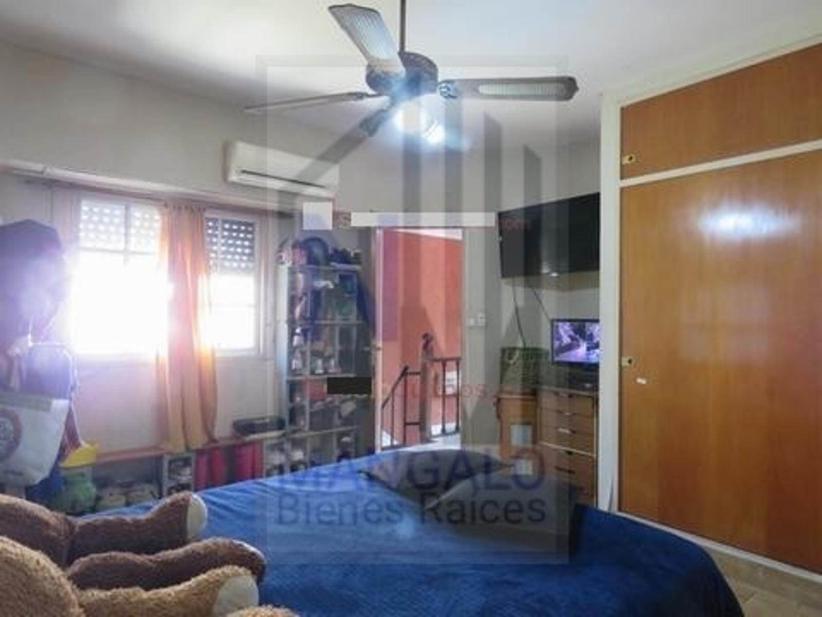 Ramon Falcon 4800 · Villa Luro — foto 7