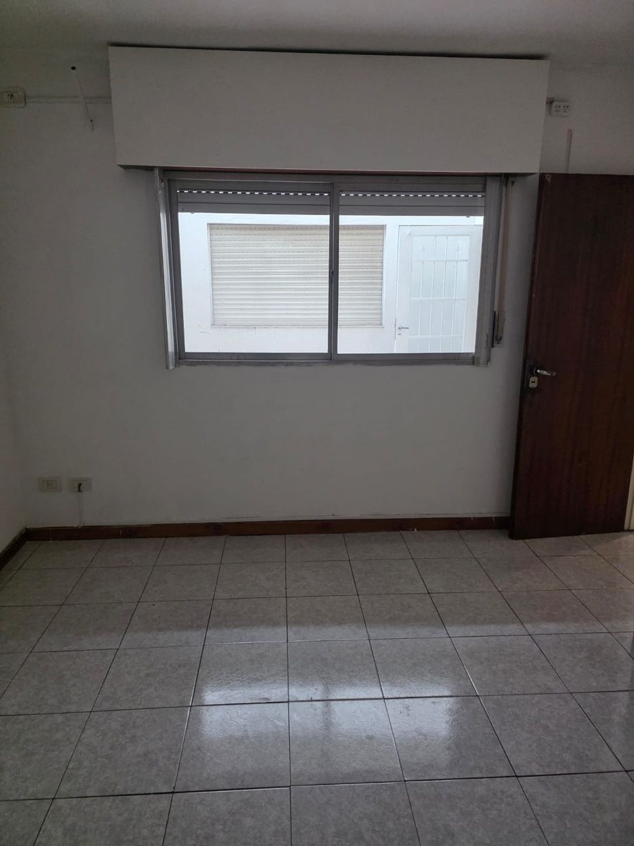 Merlo 48 1º Piso Depto 2 · La Matanza — foto 14