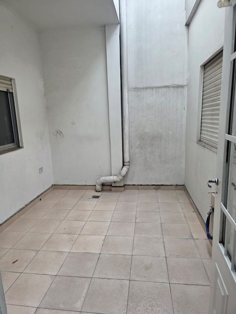 Merlo 48 1º Piso Depto 2 · La Matanza — foto 8