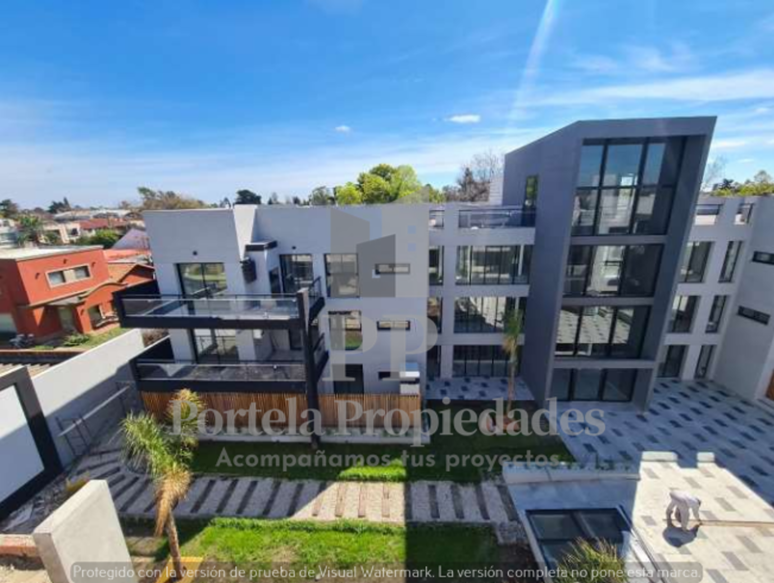 DEPARTAMENTO DE  4 AMBIENTES EN ITUZAINGO