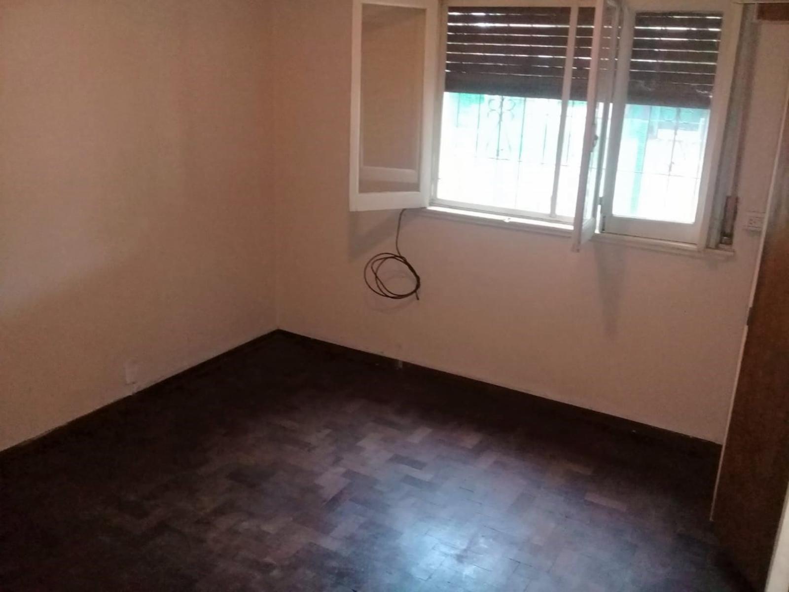 ALEM 2700 · Morón — foto 15