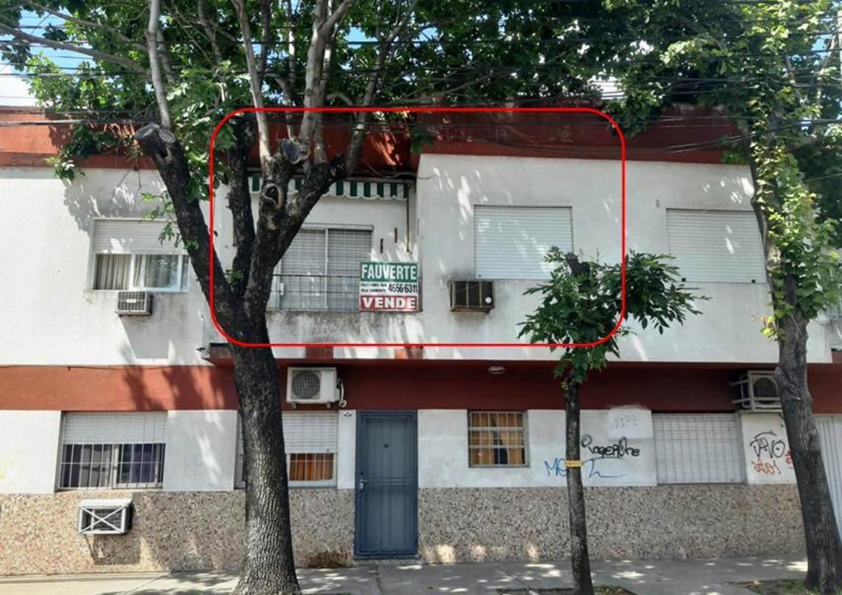 DEPARTAMENTO CON ESPACIO DE COCHEERA EN VILLA SARMIENTO EN VENTA