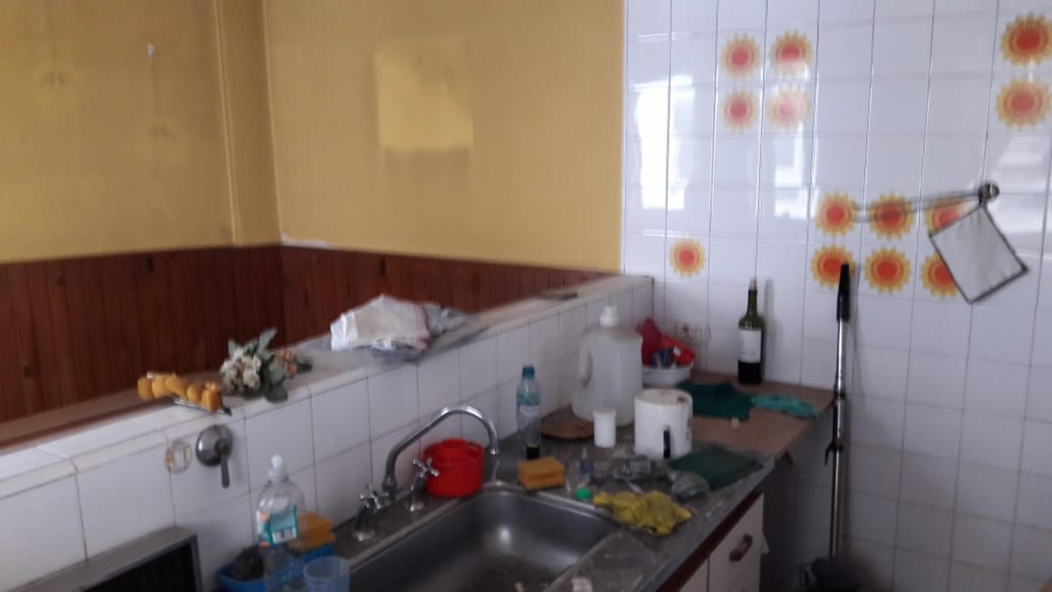 AV RIVADAVIA 16284 4° 9 · Morón — foto 5