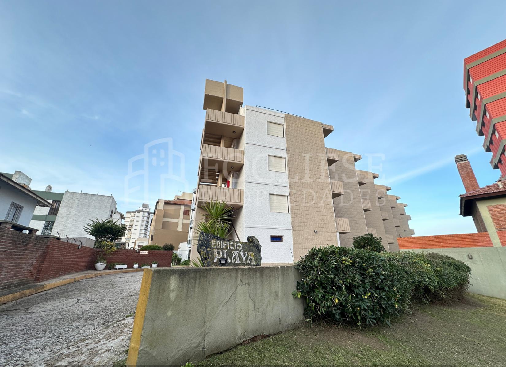 Avenida Buenos Aires y Costanera · Villa Gesell — foto 23