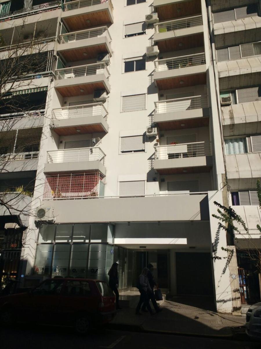 Rosario: Tucuman 1477 cochera en el subsuelo de 13 m2, Santa Fe, Argentina