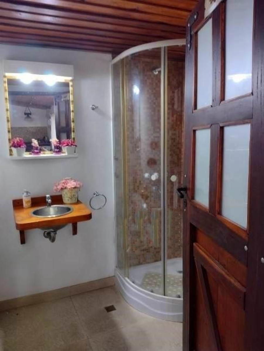 Malharro 2100 · Almirante Brown — foto 6