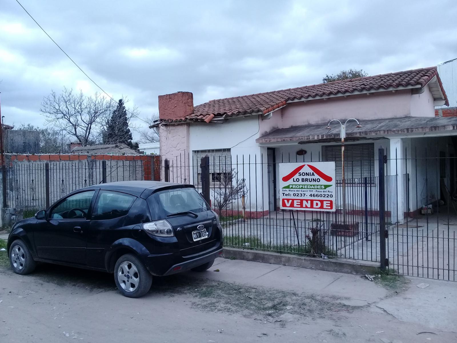 Ideal Inversores  Casa a restaurar con importante superficie de lote.