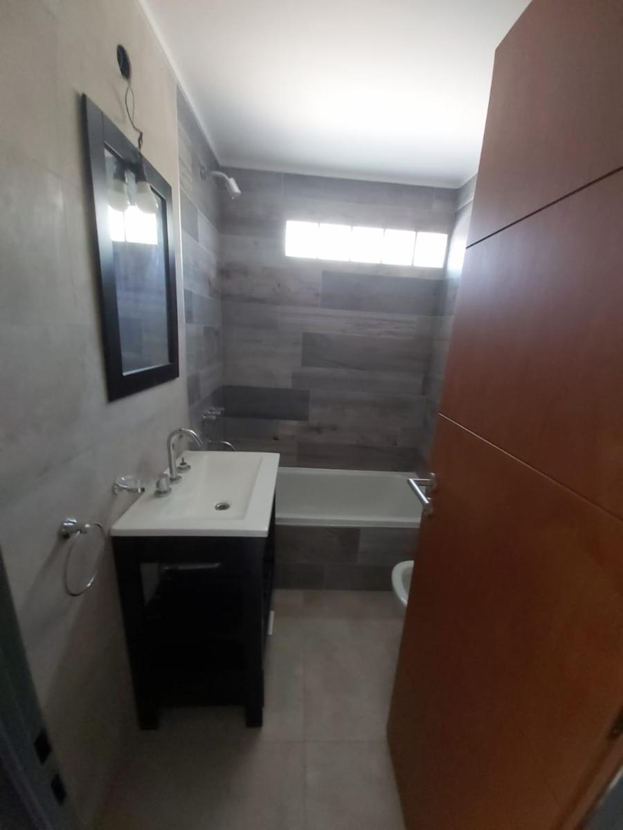 Peru 746 · Morón — foto 11