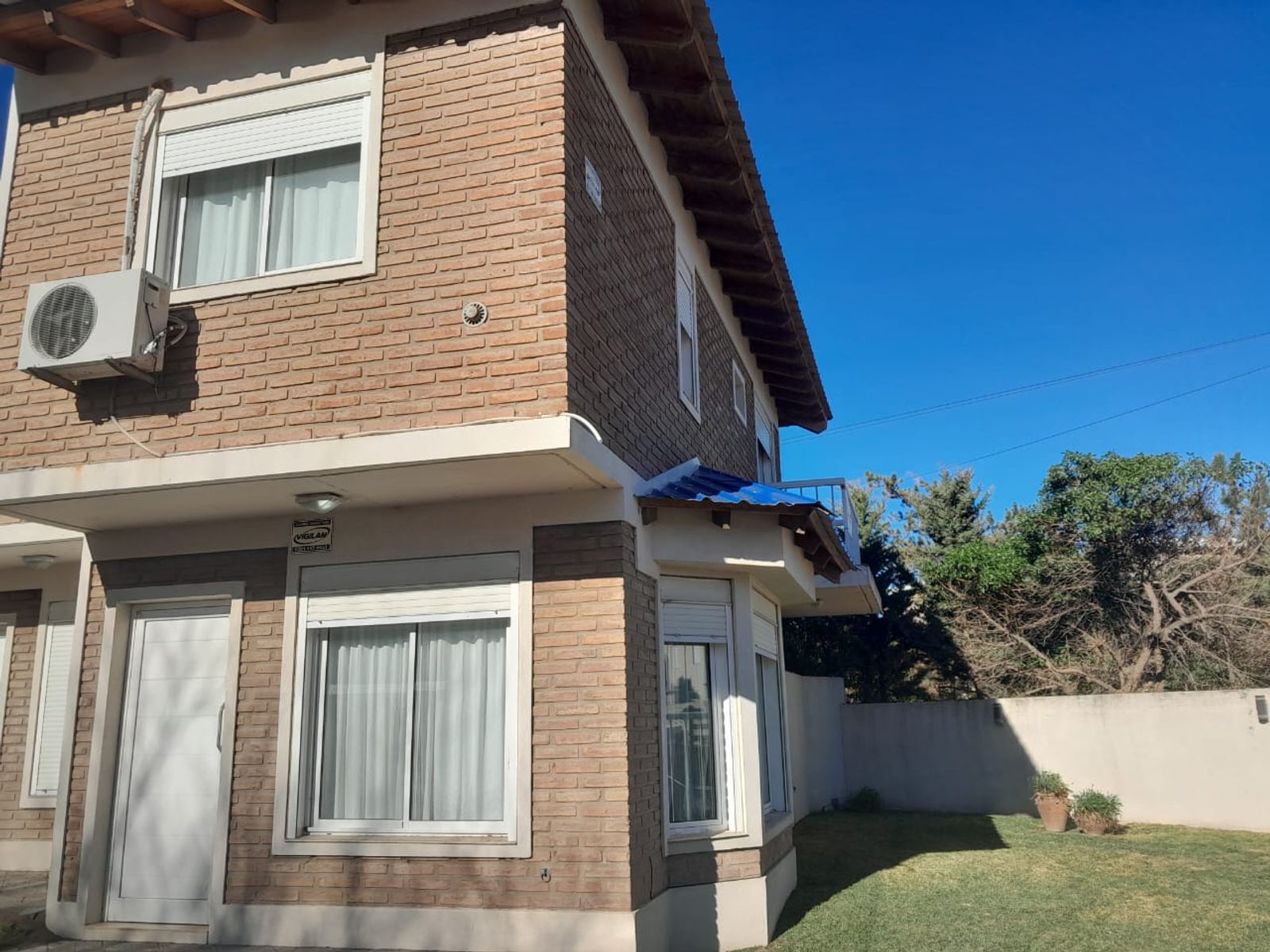Tucuman 87 · Monte Hermoso — foto 15