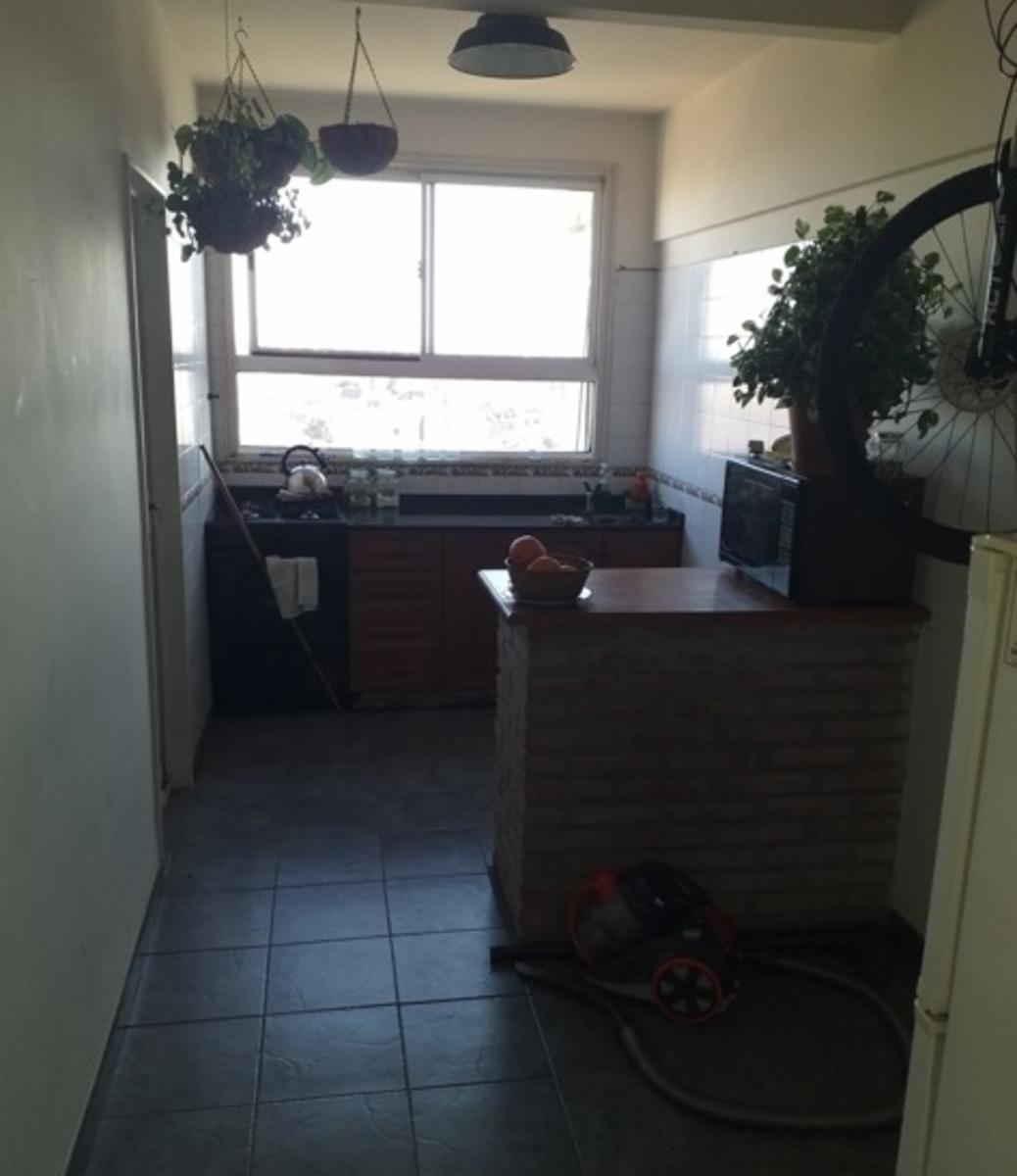 Chutro 400 · Morón — foto 3