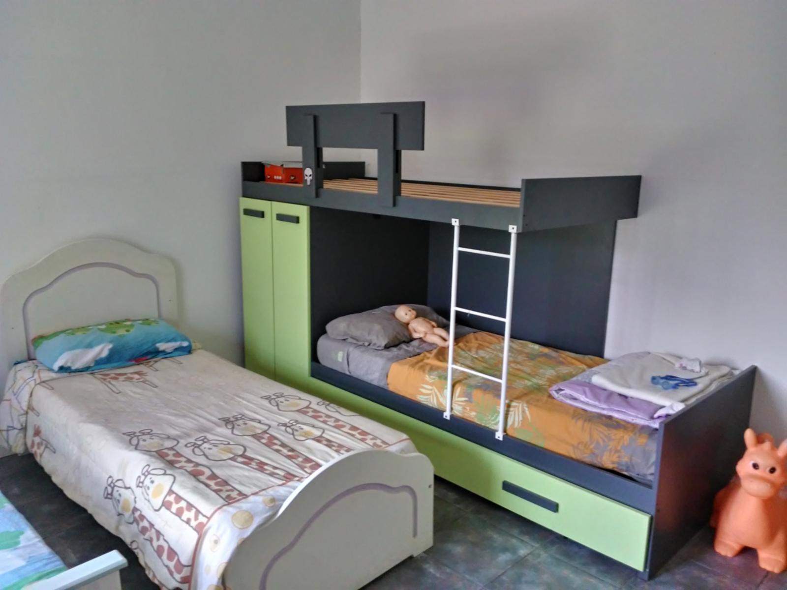 Del Malambo Y F. Leloir · Ituzaingó — foto 5