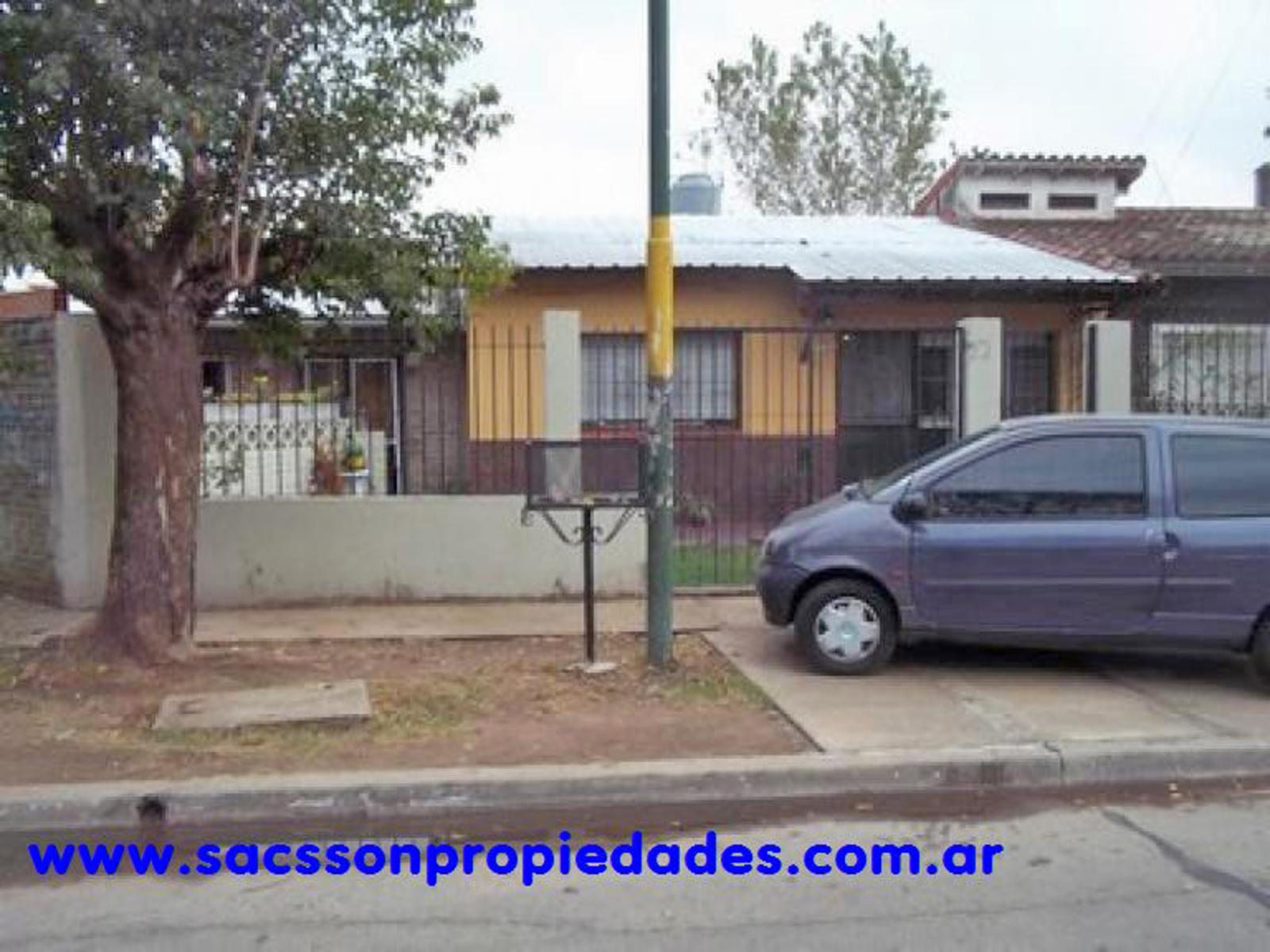 V620 Ituzaingo casa multifamiliar 6 amb.