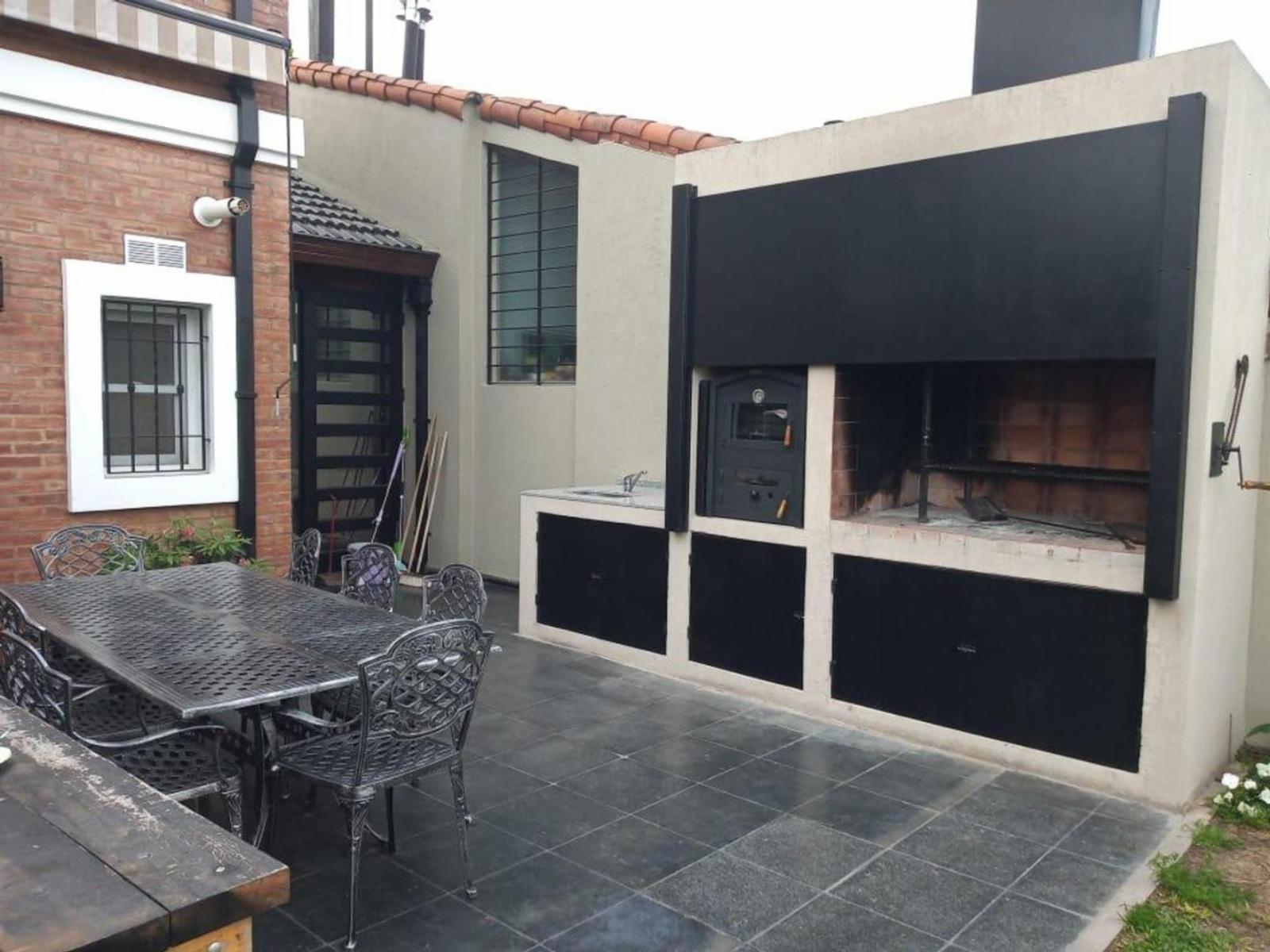 J.CASTELLANOS 3200 · La Matanza — foto 16