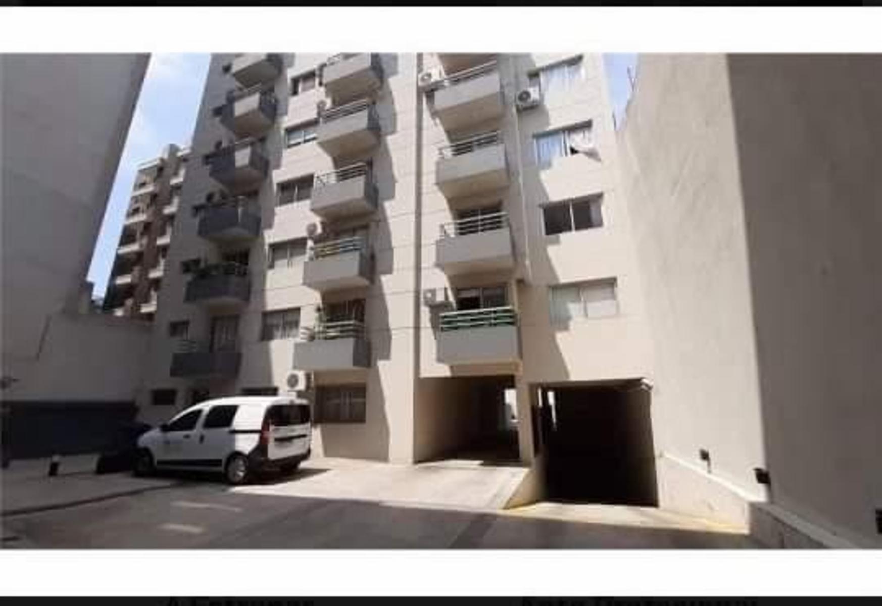 AV RIVADAVIA 15240 · Morón — foto 7
