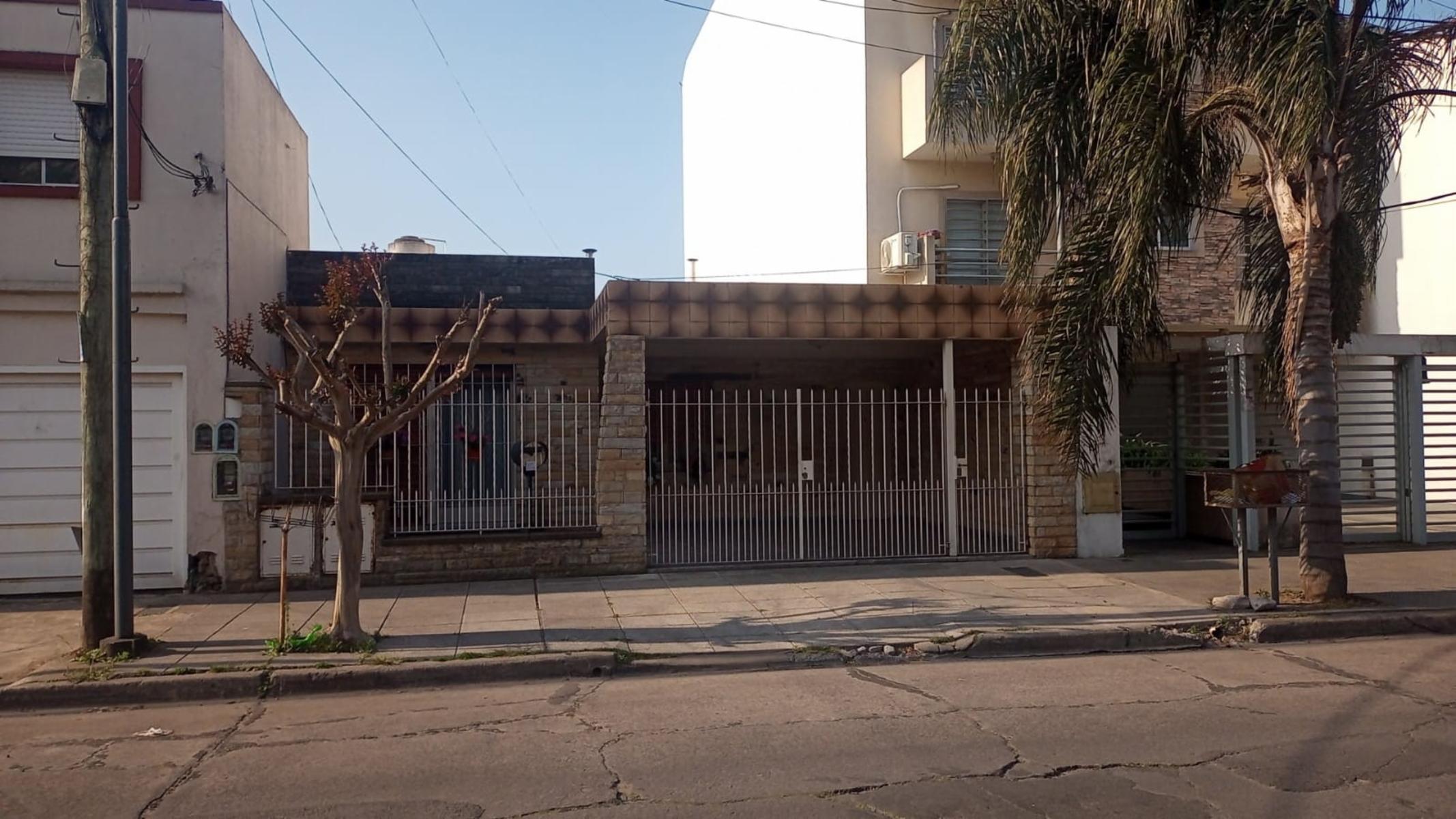 ALBERDI  881 · Morón — foto 3
