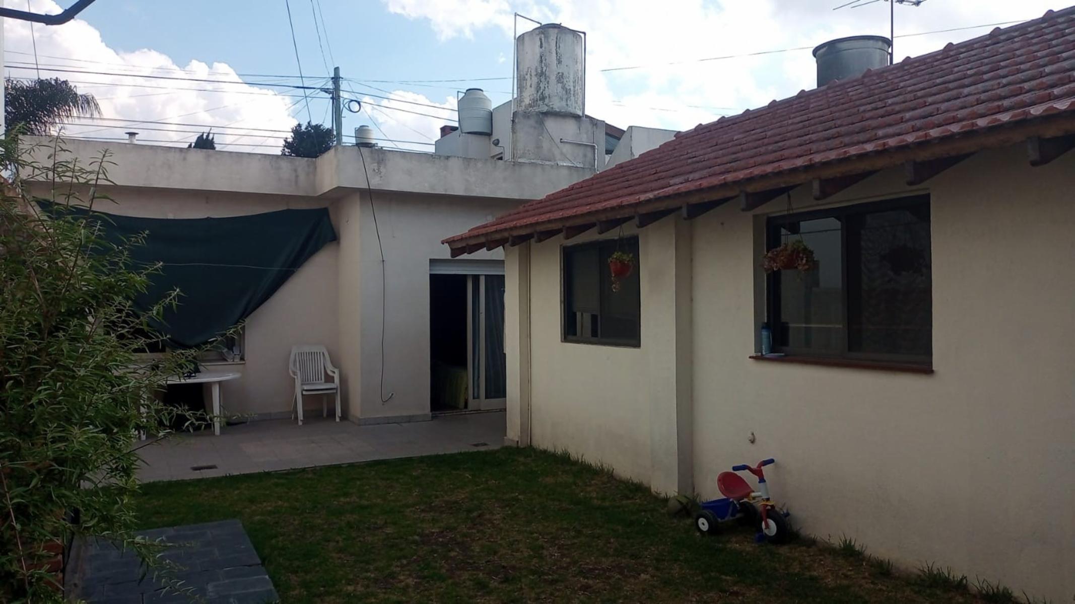 ALBERDI  881 · Morón — foto 5