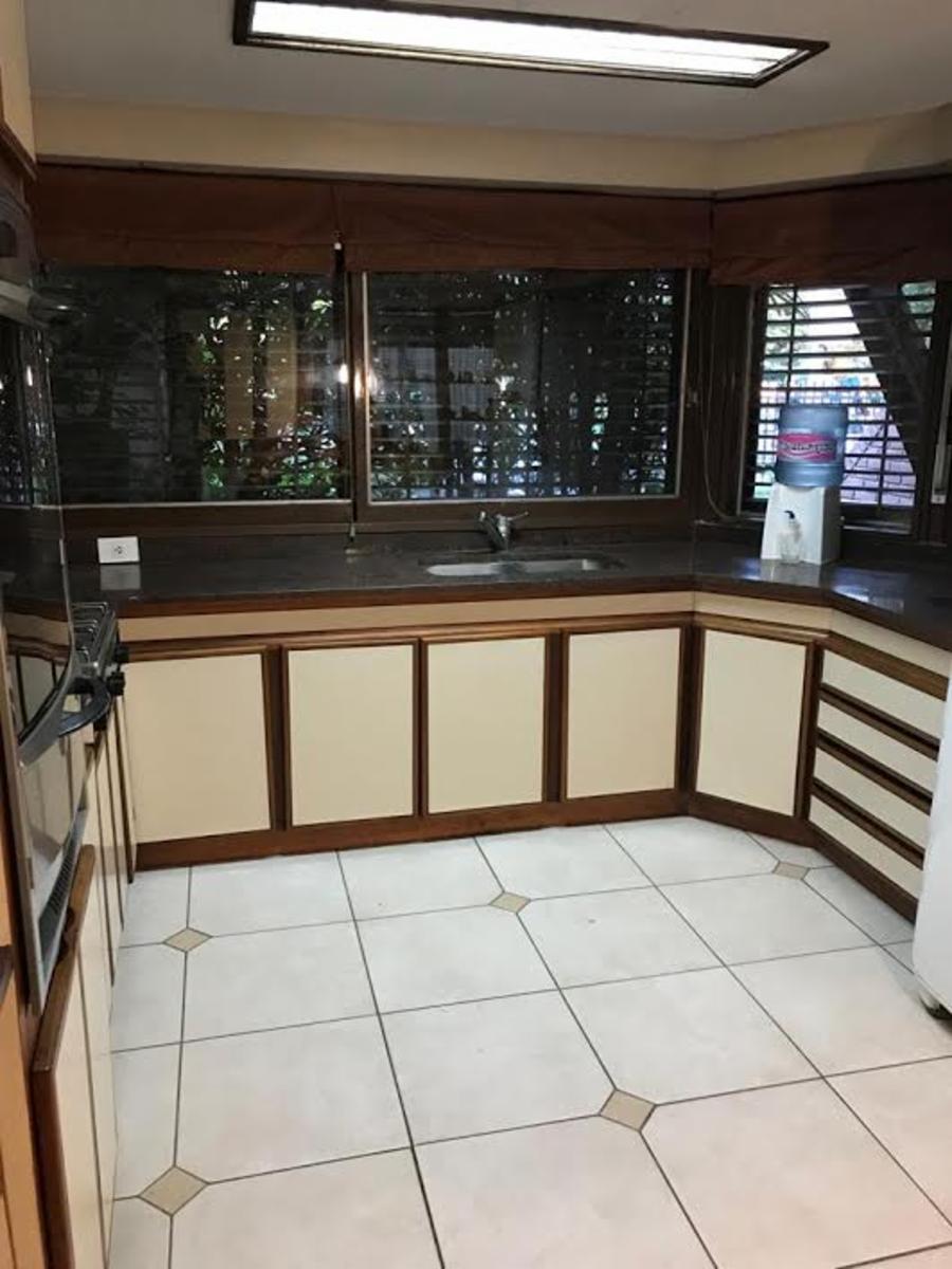ISABEL LA CATÓLICA (CHALET 300m2 ) · Hurlingham — foto 15